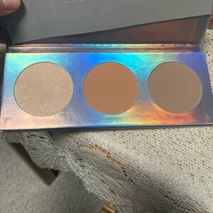 3 Shade Contour Powder Pallet